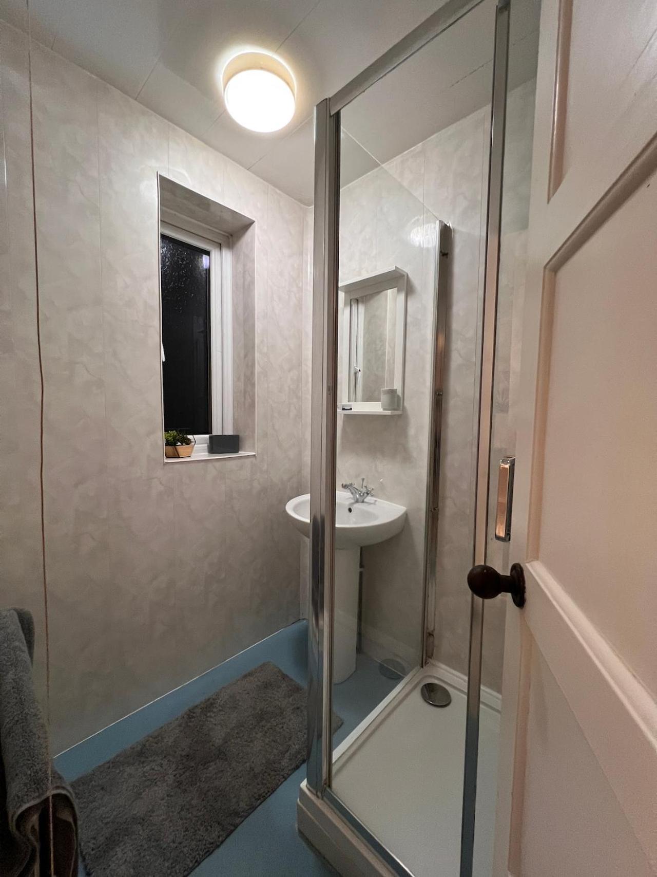 4 Bed Comfy Getaway Διαμέρισμα Νόργουιτς Εξωτερικό φωτογραφία